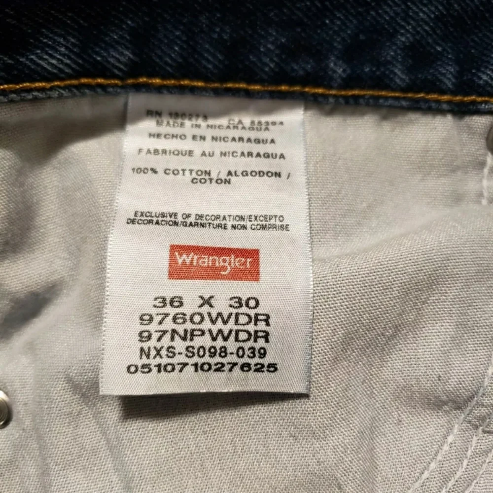 Wranler Jeans size 36x30 Blue